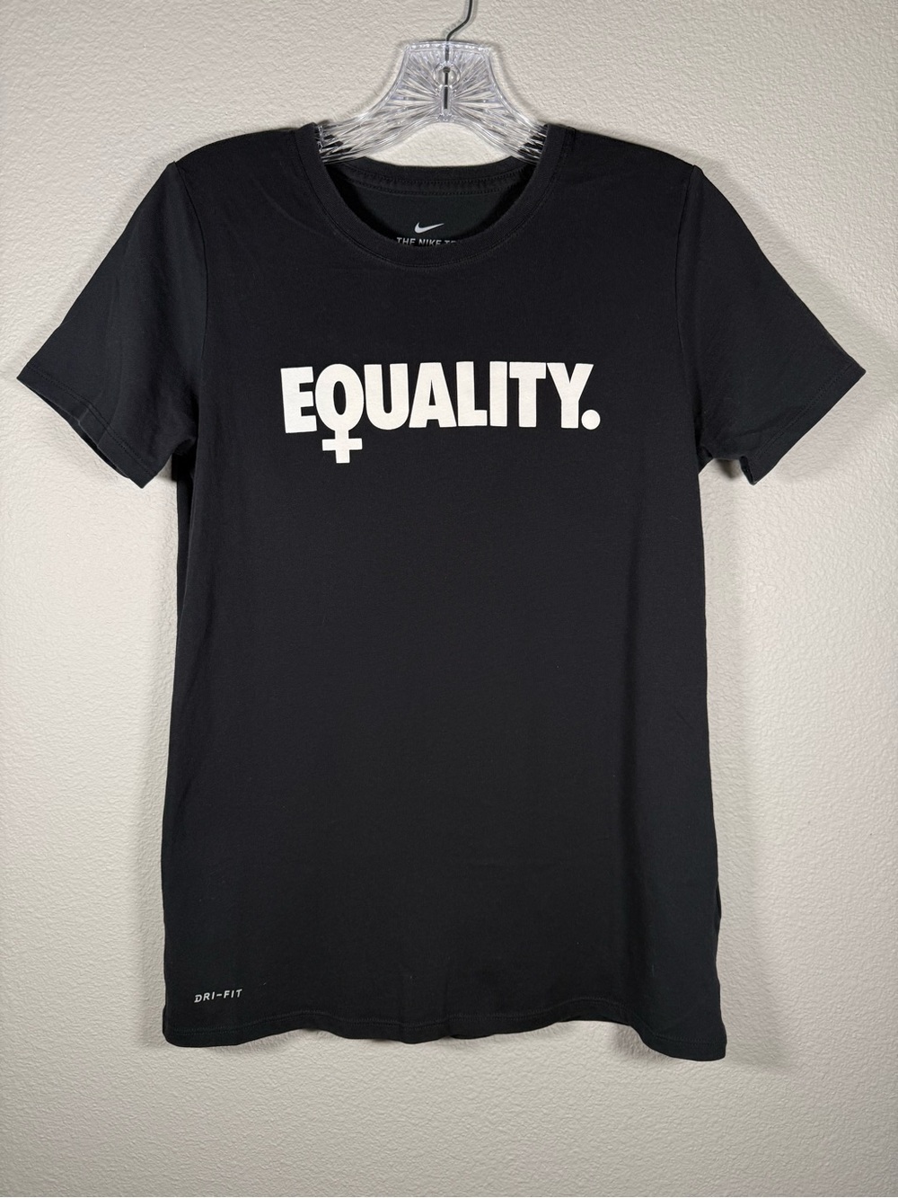 Nike Women’s S Black EQUALITY Graphic Tee